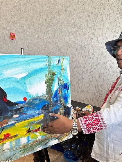 A live painting demonstration at the Kalaspandan Art Fair in Pune, where I did three drawings at once and a one-minute speed painting.