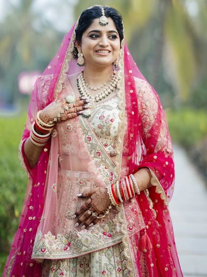 Timeless Bridal Looks photo 5