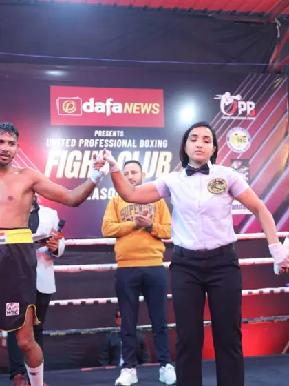 A female referee officiating a men's professional bout, a great moment for Indian boxing at our event.