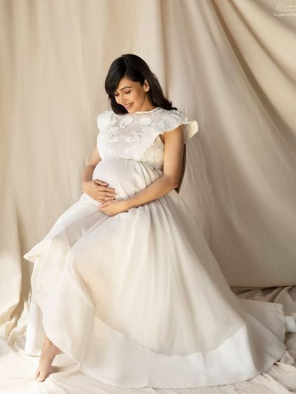 Elegant & Colorful Studio Portraits photo 6