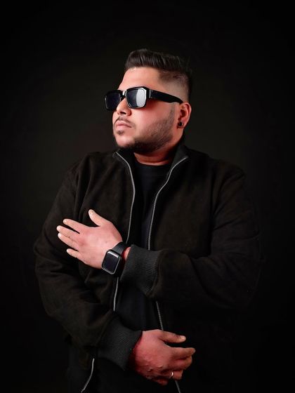 The Look: DJ Sau's Press Kit photo 16