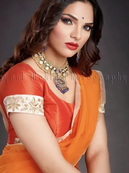 Glamour for Every Occasion photo 25