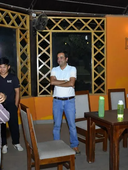 Our team interacting with guests during a workshop. We ensure every corporate event is well-organized and provides a valuable, engaging experience for all attendees.