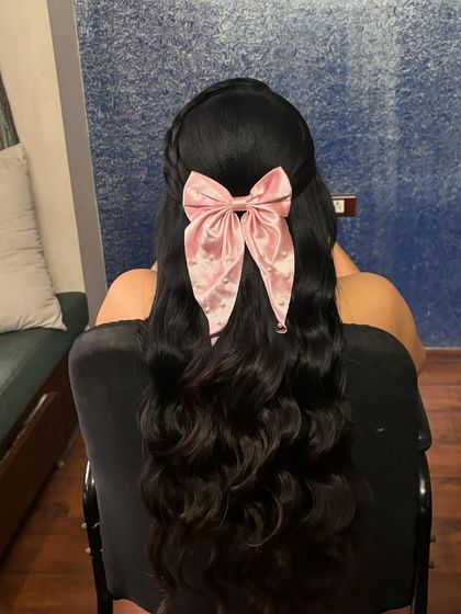 Laxmi Ramkrishna - Special Occasion Hairstyling Flowing Curls & Half-Up Styles photo 13