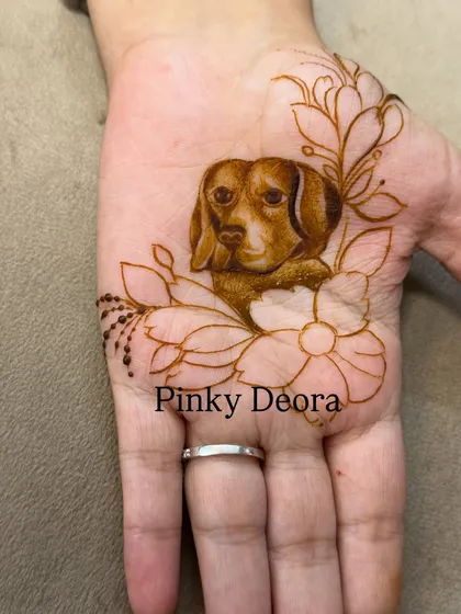 A completed dog portrait, showing the beautiful combination of the pet and the floral elements.