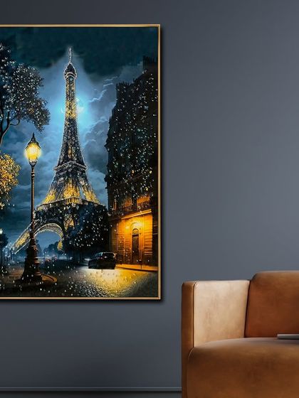 A different take on Paris, this vertical crystal glass painting shows the Eiffel Tower illuminated at night. The dark, moody sky contrasts with the glittering lights of the tower, creating a dramatic and elegant piece.