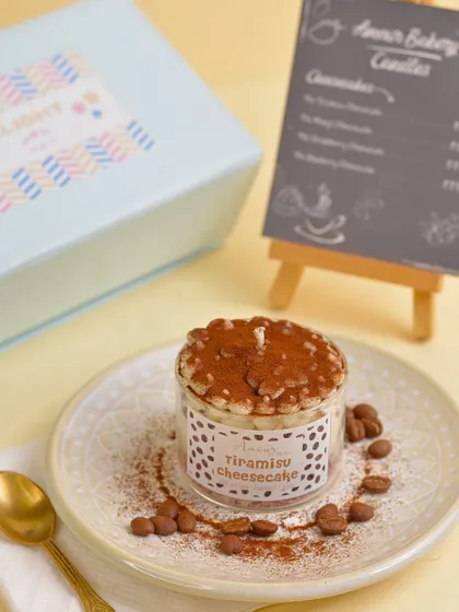 Craving something sweet? My Tiramisu Cheesecake candle is here to satisfy your dessert dreams with a creamy, coffee-infused scent.