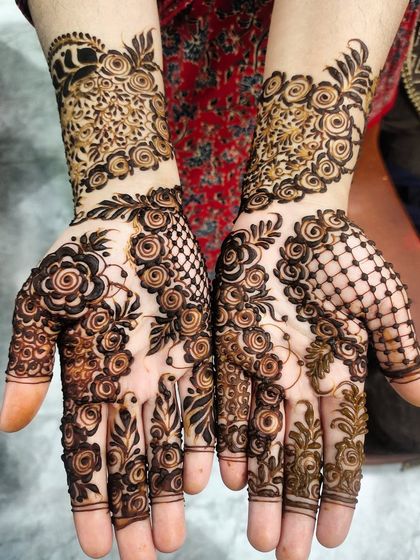 Hajira Mehendi Artist - Mehndi Artist Services Modern & Minimalist Designs photo 47