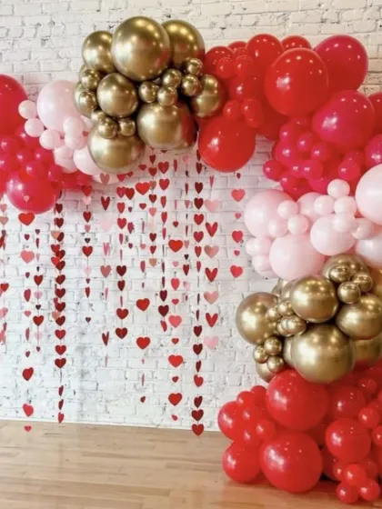Valentine's Day & Love-Themed Decor photo 9