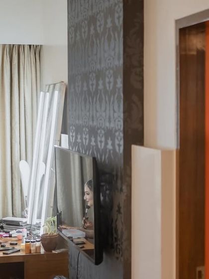 Unforgettable Moments: Candids & Chaos photo 15