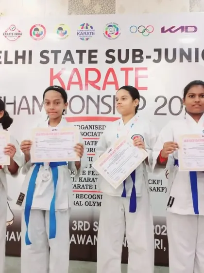 I am incredibly proud of my students from The Shotokan Karate Academy Zenshin Dojo who won 13 medals at the Delhi State Sub-Junior Championship. Here they are, proudly holding their winner's certificates.