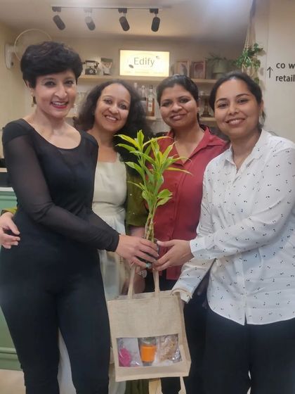 Receiving a beautiful plant as a token of appreciation. It's always a pleasure to be part of such warm events.