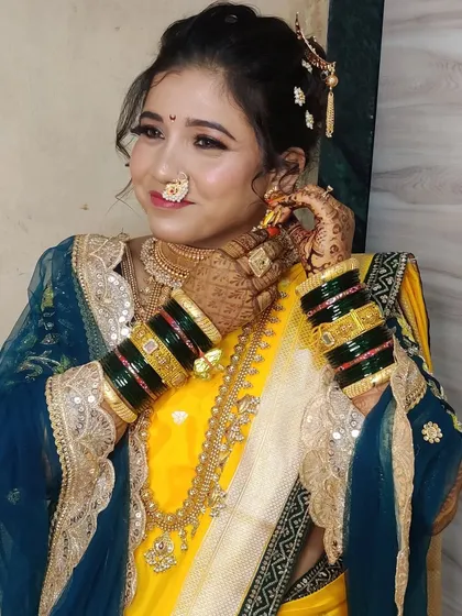 The final look, with the beautiful bride Urmila ready for her ceremony.