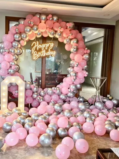 The complete 40th birthday photo corner.