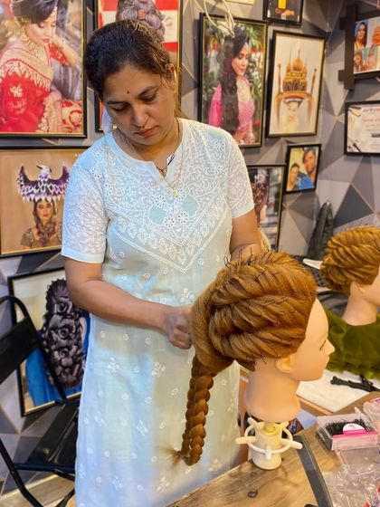 Hands-On Student Practice photo 3