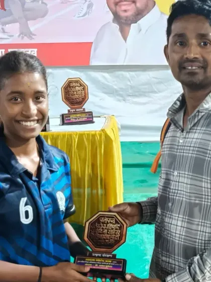 Siddhi Hindlekar, awarded Best Attacker of the Tournament at the same district championship.
