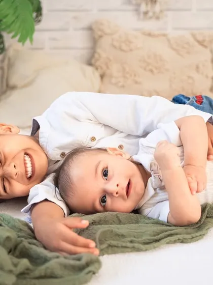 There is nothing more precious than the bond between brothers. In my studio, I create a relaxed space for these unscripted, tender moments of connection to unfold naturally between siblings.