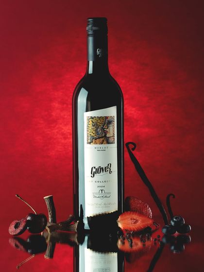 Our bestseller, the Art Collection Merlot, offers a harmonious blend of ripe red fruits, velvety tannins, and a smooth finish. Its elegant structure makes it a versatile pairing for many dishes.