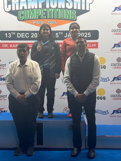 Another shot of our junior national champion on the podium for the 50m pistol event. Her victory at the 67th National Championships was a proud moment for the academy.