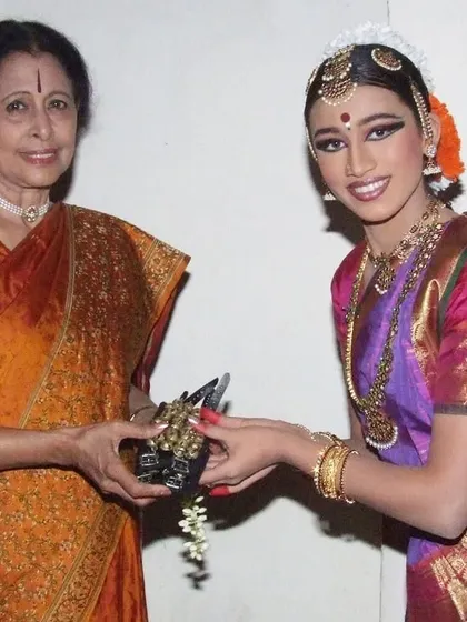 A cherished memory with my first Guru, Smt. Saroja Vaidyanathan. She helped me take my first steps in dance, and her guidance during my formative years from age 7 to 15 shaped the artist I am today.