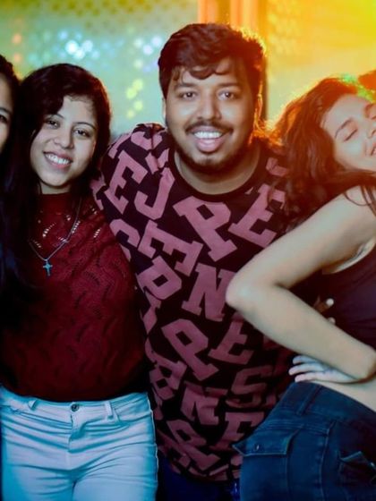 A snapshot of the party crew enjoying the music. My sets are perfect for groups looking for a fun night out.