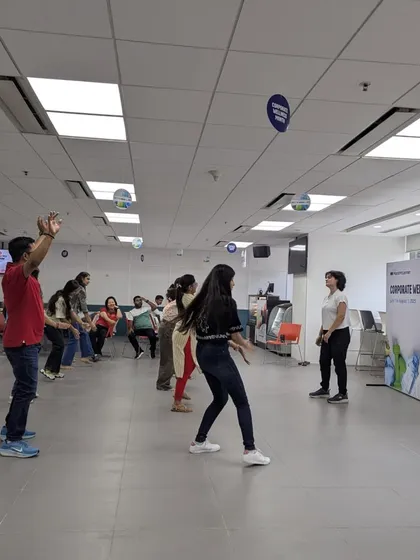 A full view of the setup at a Mercer corporate wellness session. No matter the size of the group or the space, I create an inclusive and fun fitness party.