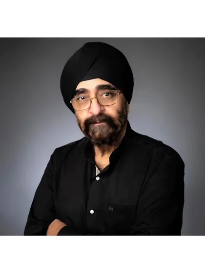 I am thrilled to be a Sony Influencer. This partnership allows me to bring even more cutting-edge technology and knowledge to my workshops and community.