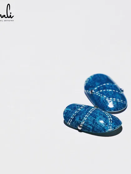 A fun design that mimics the texture and look of denim jeans.