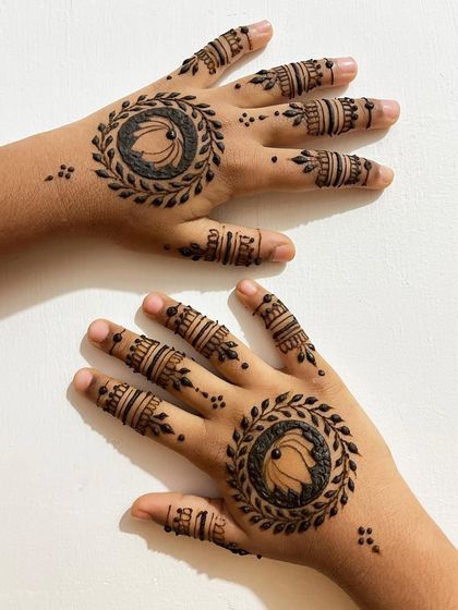 A duplicate image of the leaf-wreath mandalas.