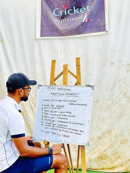 Building the 'Thinking Cricketer' photo 12