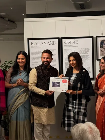 Another moment from the award ceremony, surrounded by the trustees of the foundation.