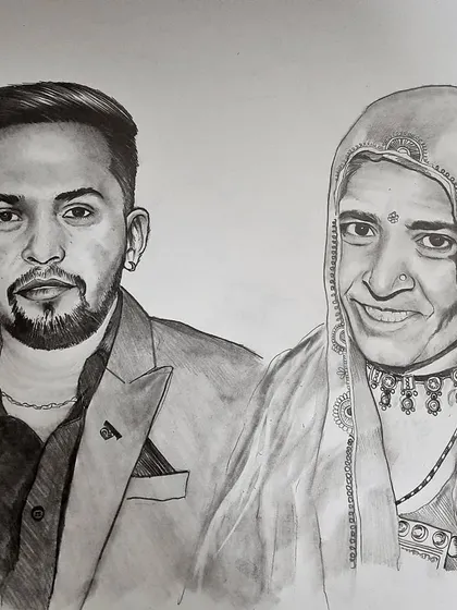 A special commission work capturing the bond between a son and his mother. This A3 pencil drawing took 16 hours, with special attention paid to their expressions and traditional clothing.