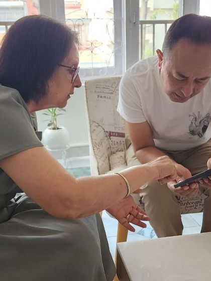 Our director, Premilla Baid, in conversation with Tsherin Sherpa during the studio visit in Kathmandu.