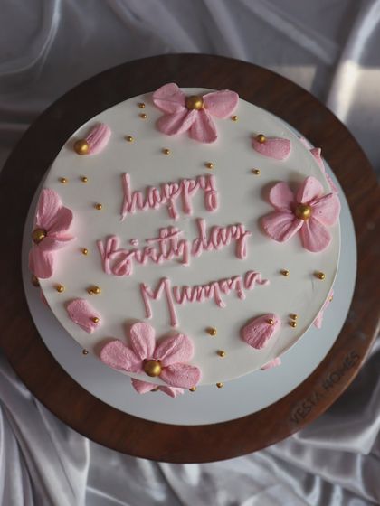 Modern & Minimalist Cakes photo 44