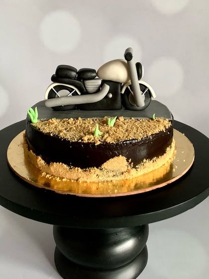 For the Fans: Pop Culture & Hobby Cakes photo 23