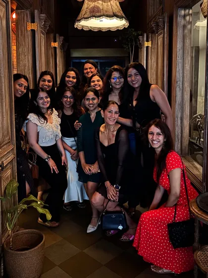 Another great group shot from our night out. The energy and support in this community are truly incredible.