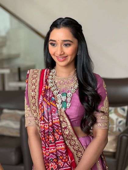 Signature Soft & Radiant Glow photo 17