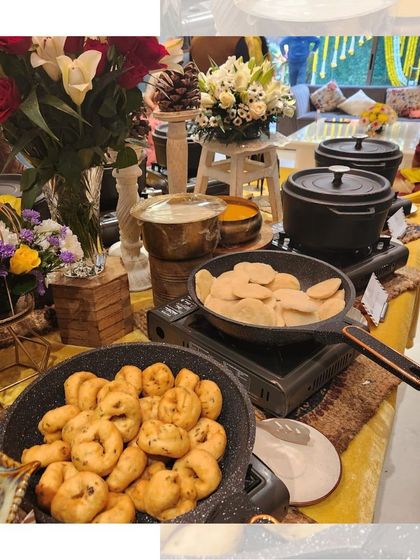 A taste of South India with our crispy vadas and fluffy idlis. This live station setup includes traditional accompaniments, bringing authentic flavours to your event.