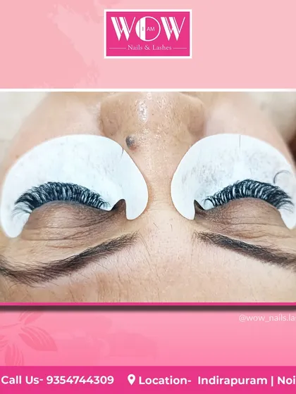 A finished set of our classic eyelash extensions. This look adds length and curl while maintaining a clean and elegant appearance, enhancing the natural beauty of the eyes.