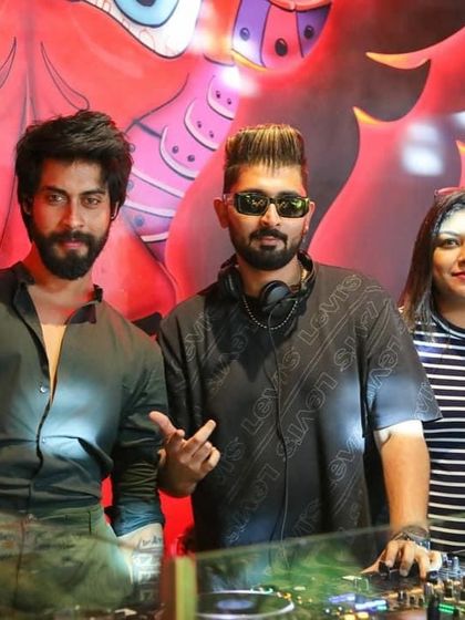 Posing with friends who came to support the gig.