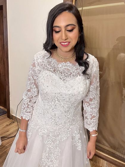 Rati Rakheja Sahu - Salon & Beauty Studio Services Modern & North Indian Bridal Glam photo 11