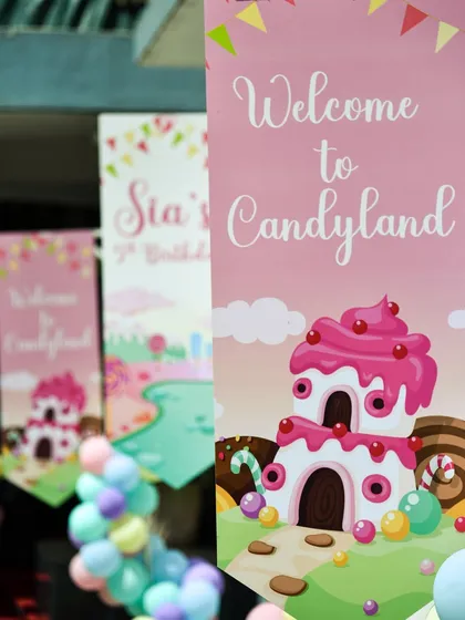 A "Welcome to Candyland" banner, setting a sweet tone for the party from the very beginning.