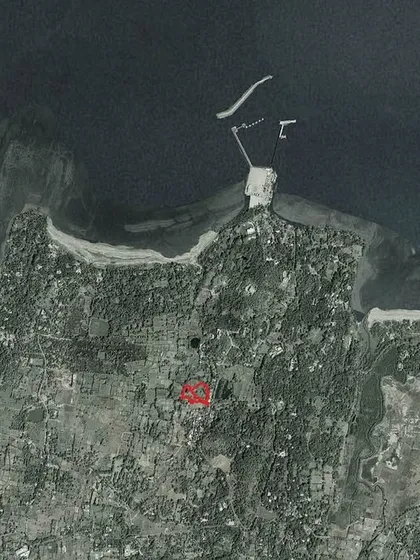 This satellite view shows the location of the Kolgaon masterplan in Alibaug, a coastal town strategically connected to the Mumbai metropolis. Our design provides a community-focused alternative to dense city living.