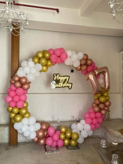 Chic & Modern Decor for Milestones photo 13