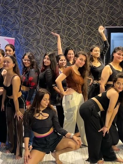 A group photo from our super fun and sassy weekend workshop. Look at all these amazing dancers striking a pose!