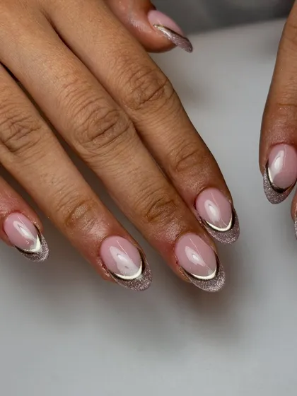 Another angle of the cat-eye and chrome French manicure, showcasing the dimension and shine of this luxurious design.