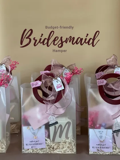 A lineup of my budget-friendly bridesmaid hampers. Even with a smaller budget, you can still give a thoughtful and personalized gift that makes your squad feel incredibly special.