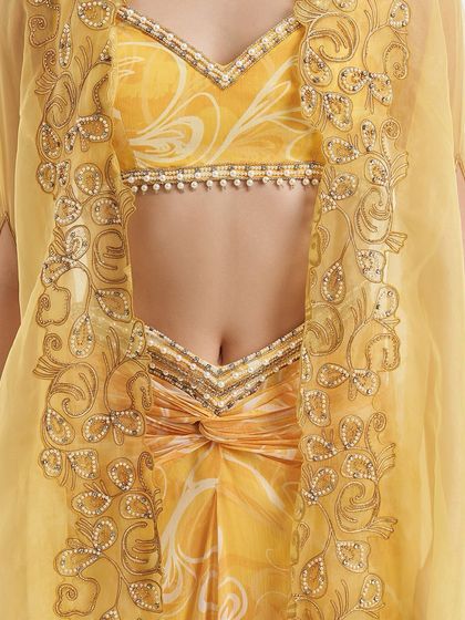 Statement Cape Ensembles photo 23