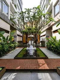 Commercial Landscaping & Plantscaping