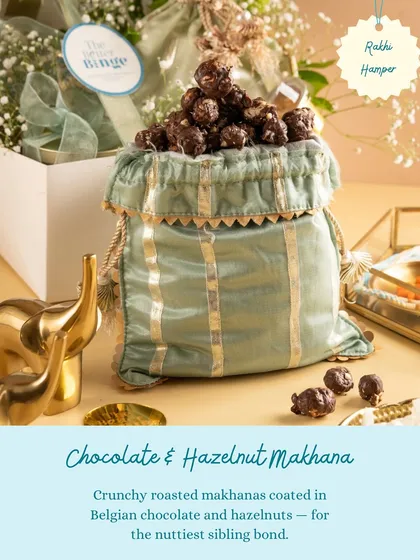 Crunchy roasted makhanas coated in Belgian chocolate and hazelnuts, for the nuttiest sibling bond. A delicious part of our Rakhi Hamper.